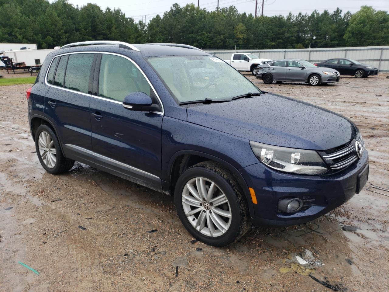 2012 VOLKSWAGEN TIGUAN