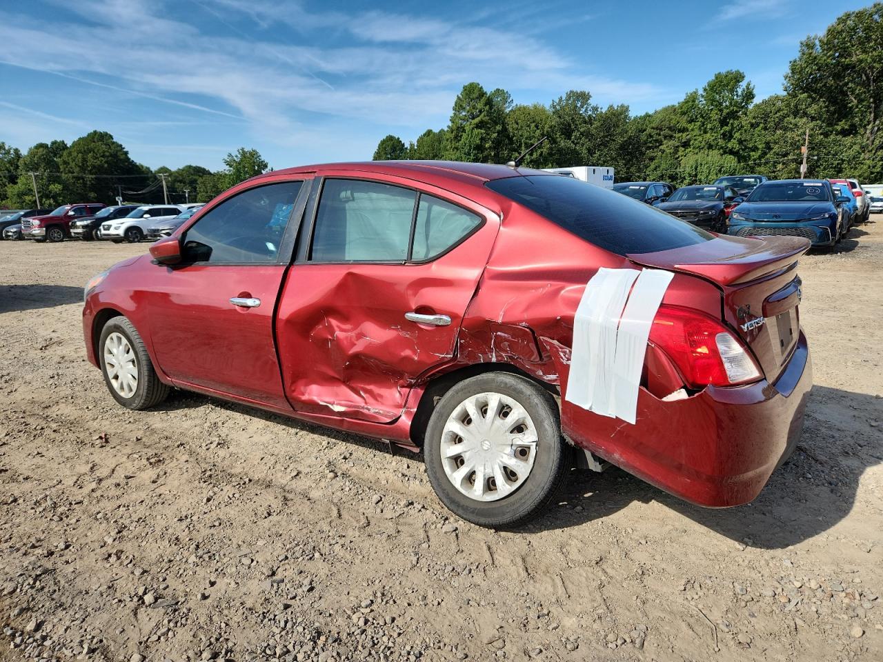 2018 NISSAN VERSA