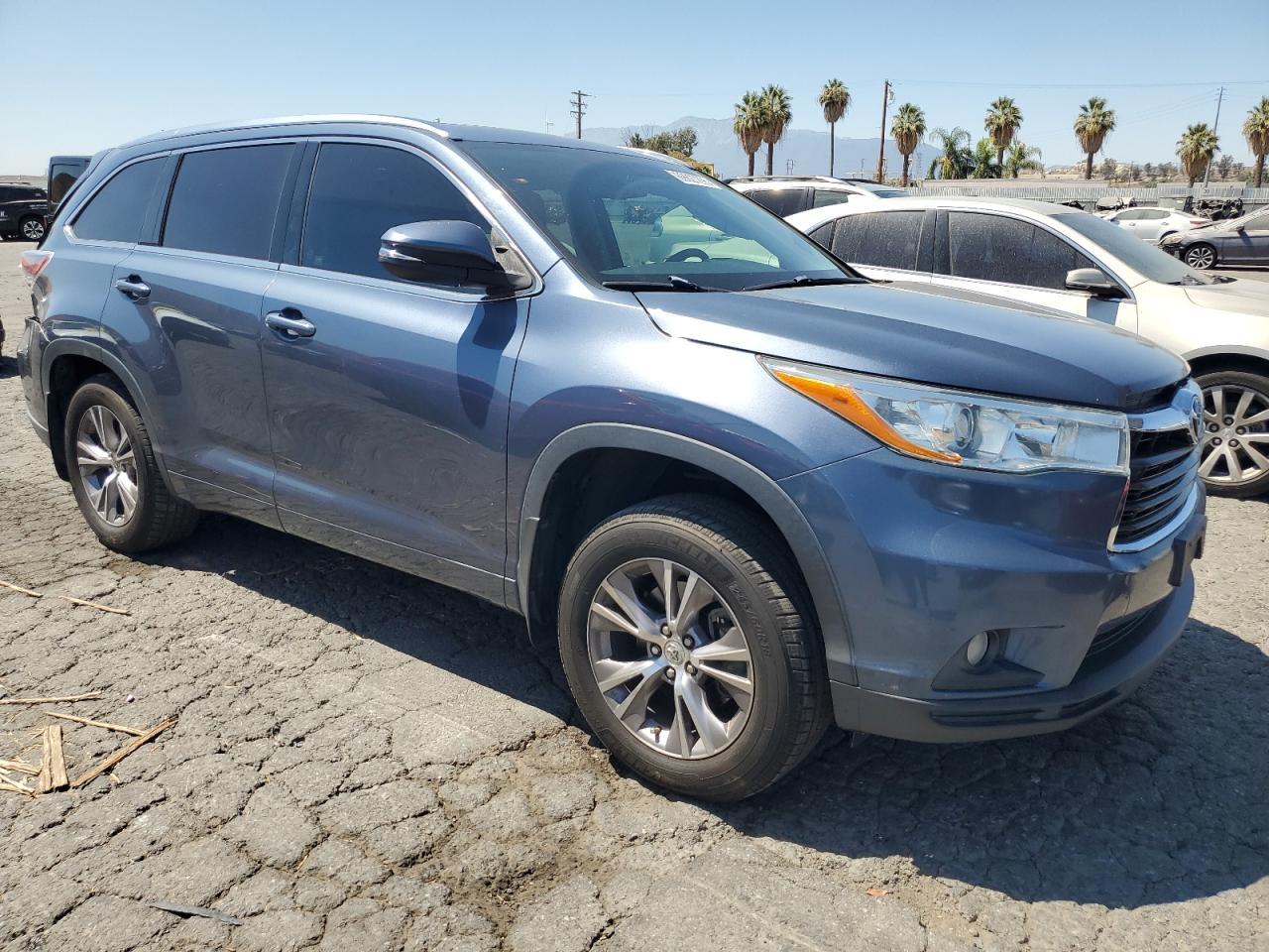 2014 TOYOTA HIGHLANDER