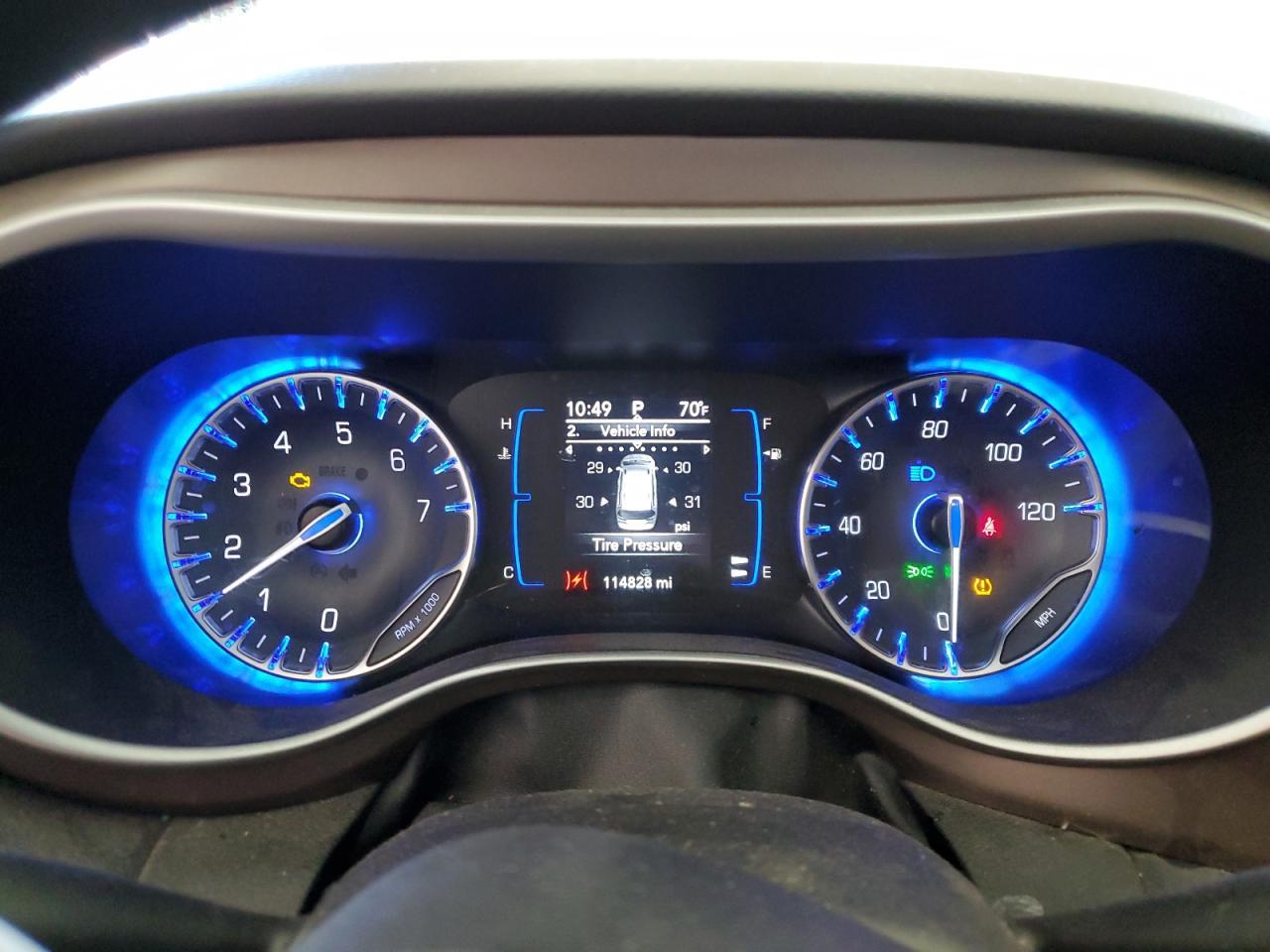 2021 CHRYSLER Voyager