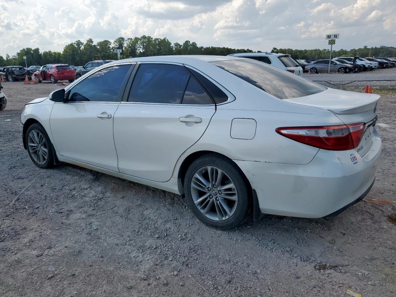 2015 TOYOTA CAMRY