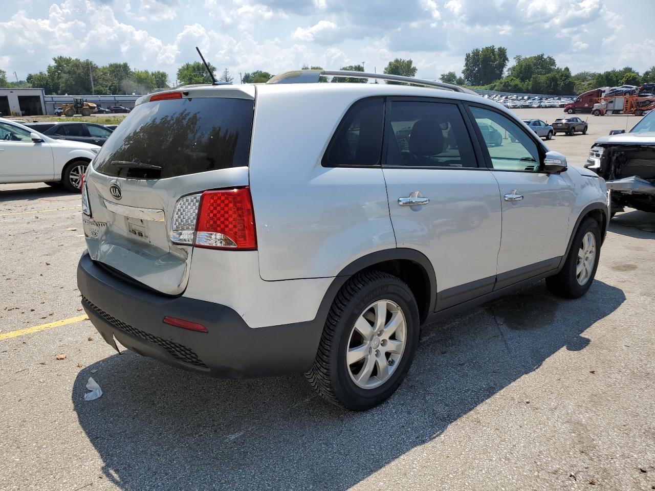 2013 KIA SORENTO