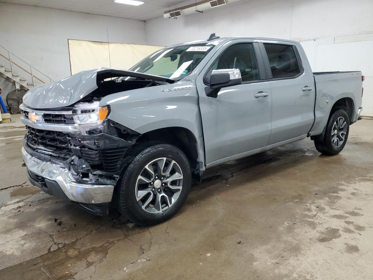2024 CHEVROLET Silverado