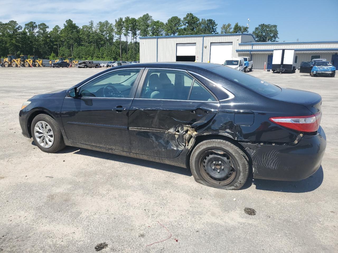 2016 TOYOTA CAMRY