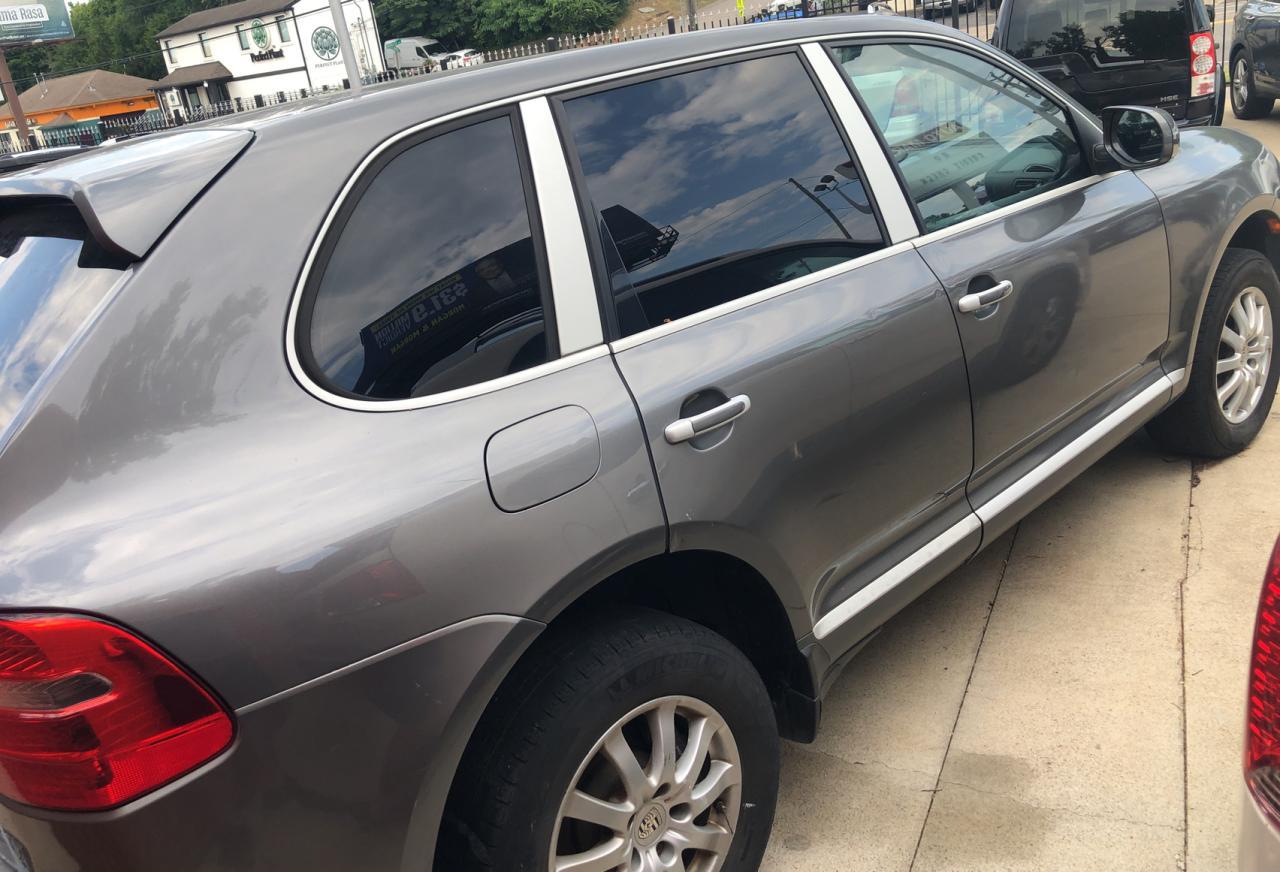2010 PORSCHE CAYENNE