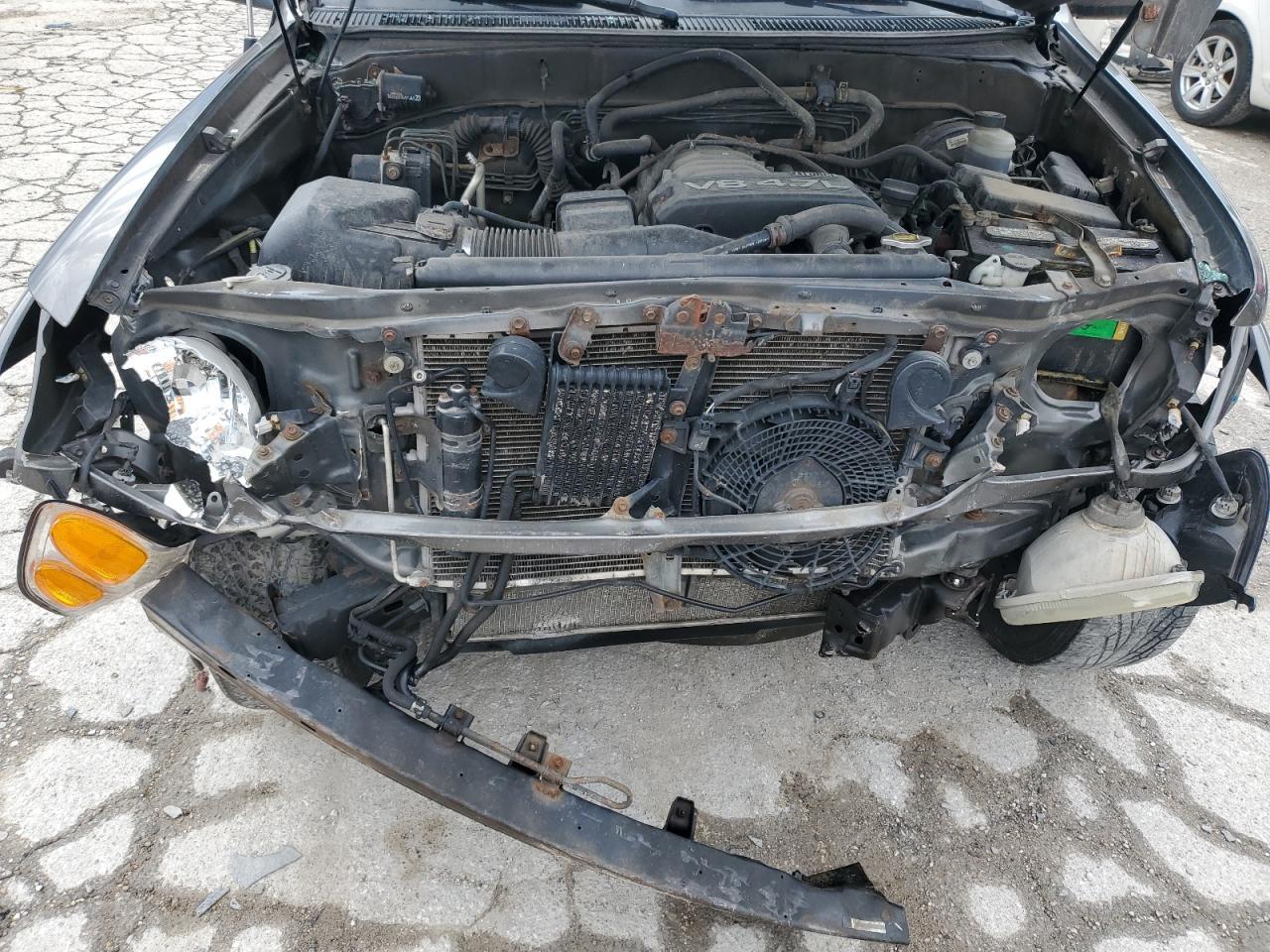 2003 TOYOTA Sequoia