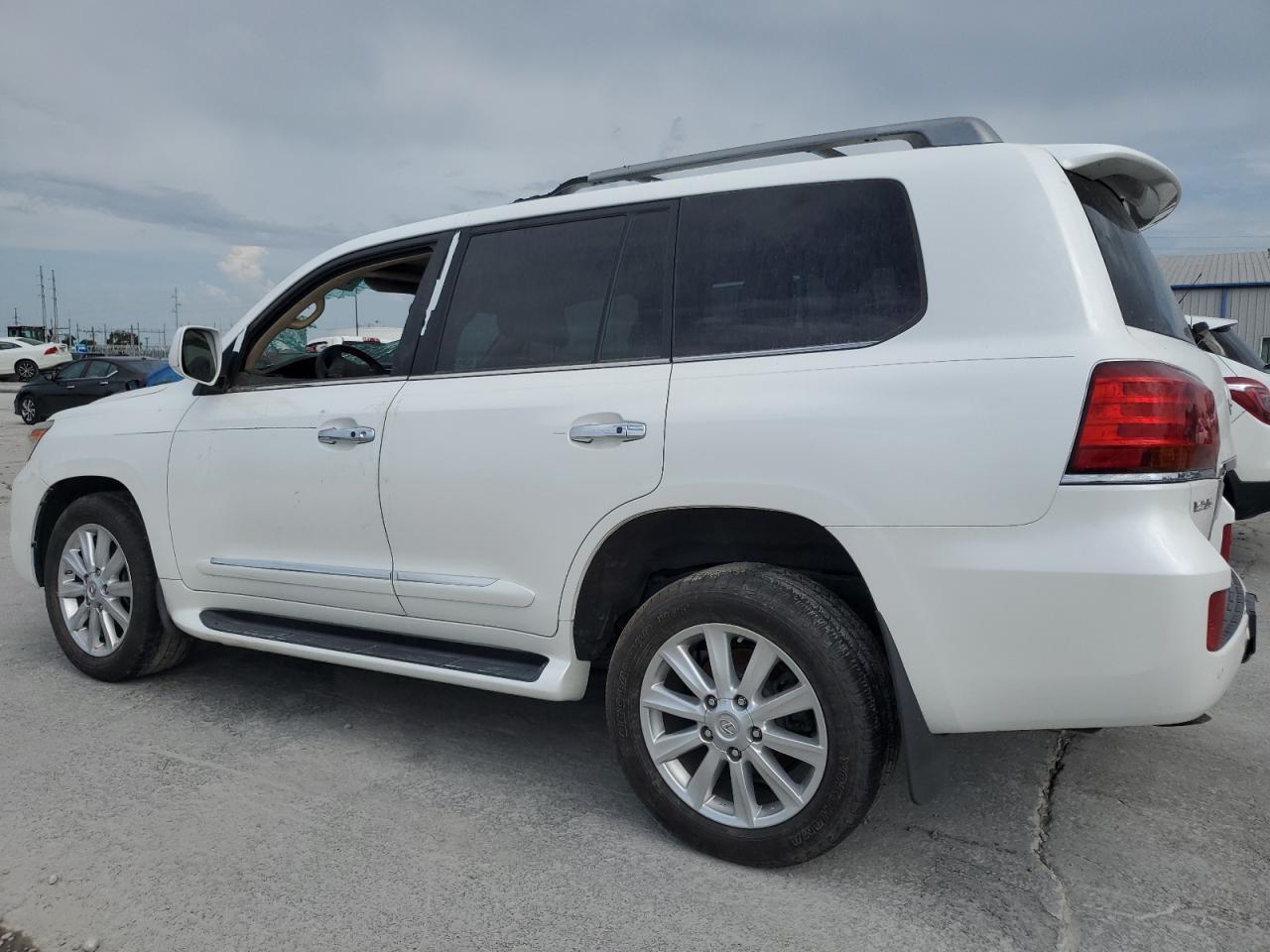 2010 LEXUS LX 570