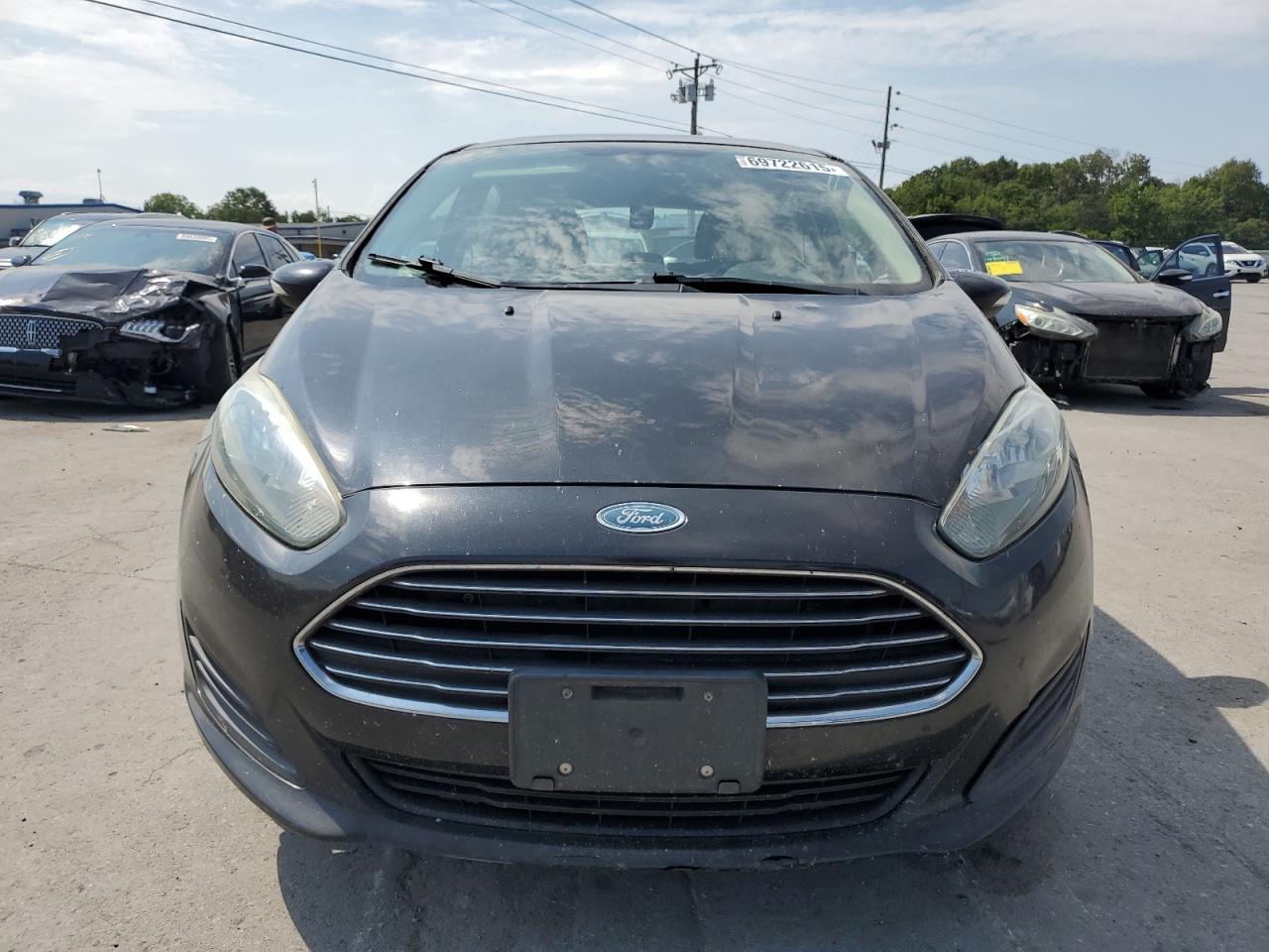 2014 FORD Fiesta