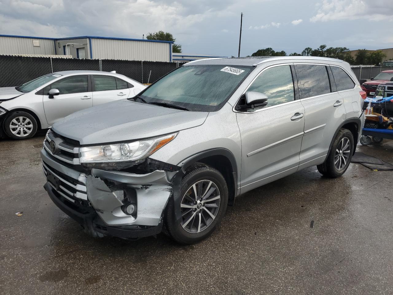 2017 TOYOTA HIGHLANDER