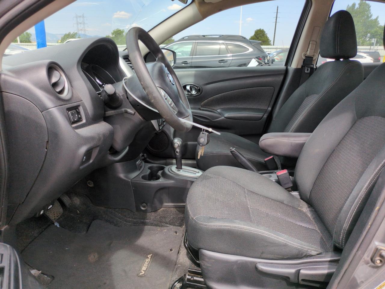 2017 NISSAN VERSA