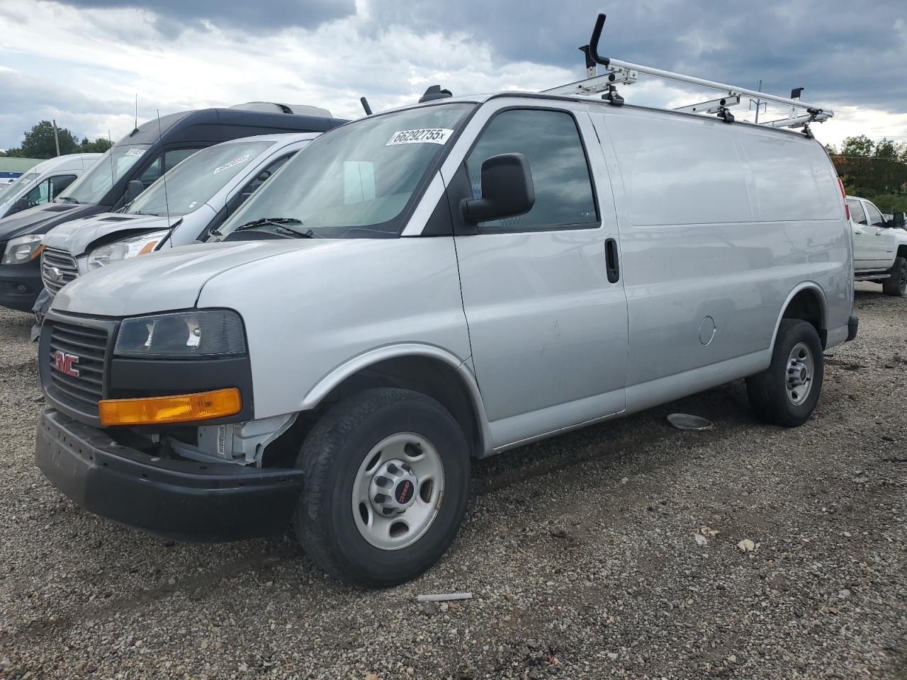 2023 GMC Savana