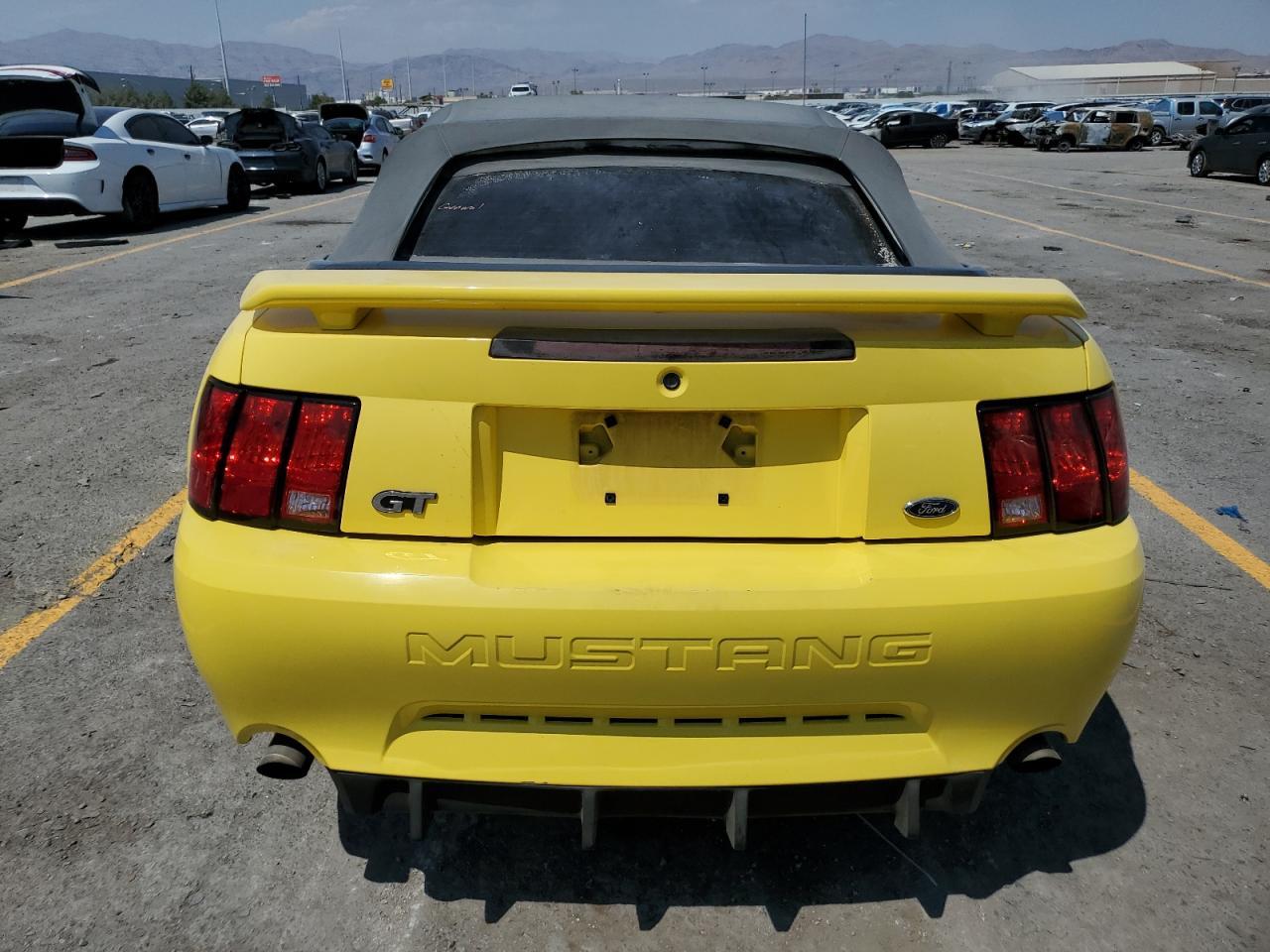 2003 FORD MUSTANG