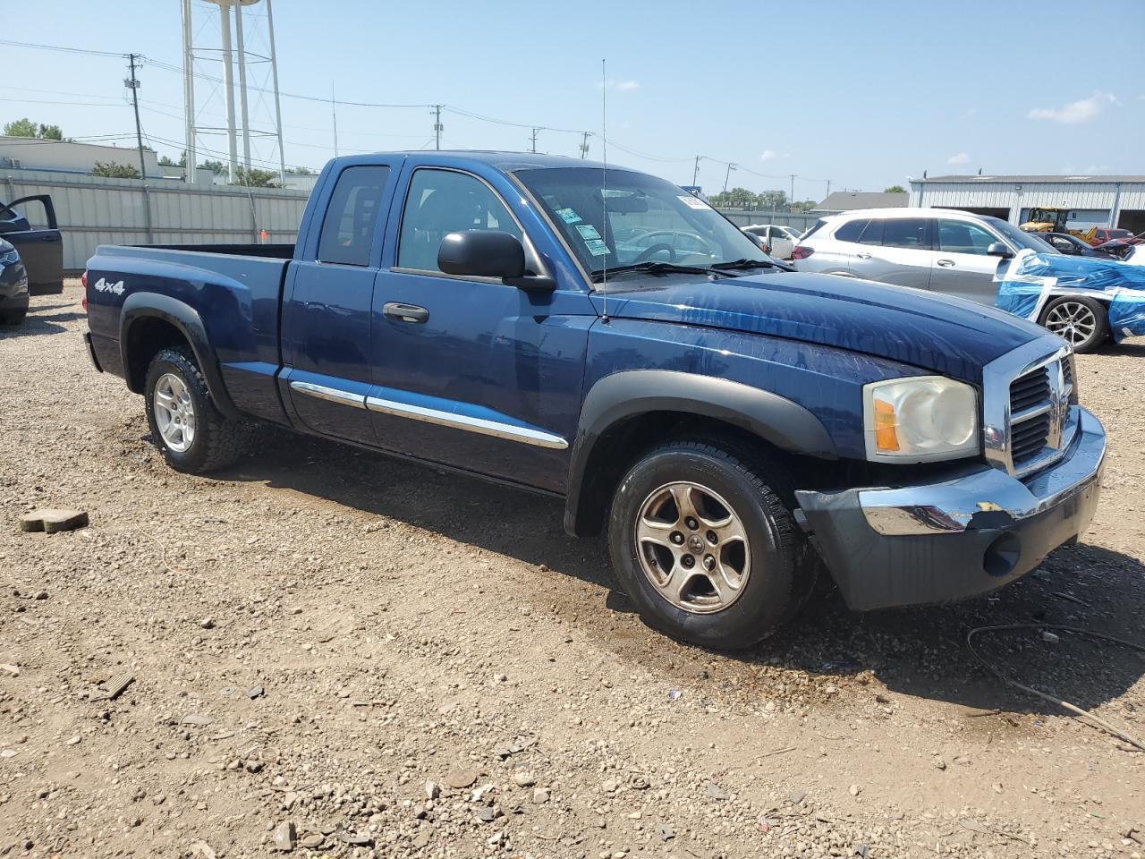 2005 DODGE Dakota