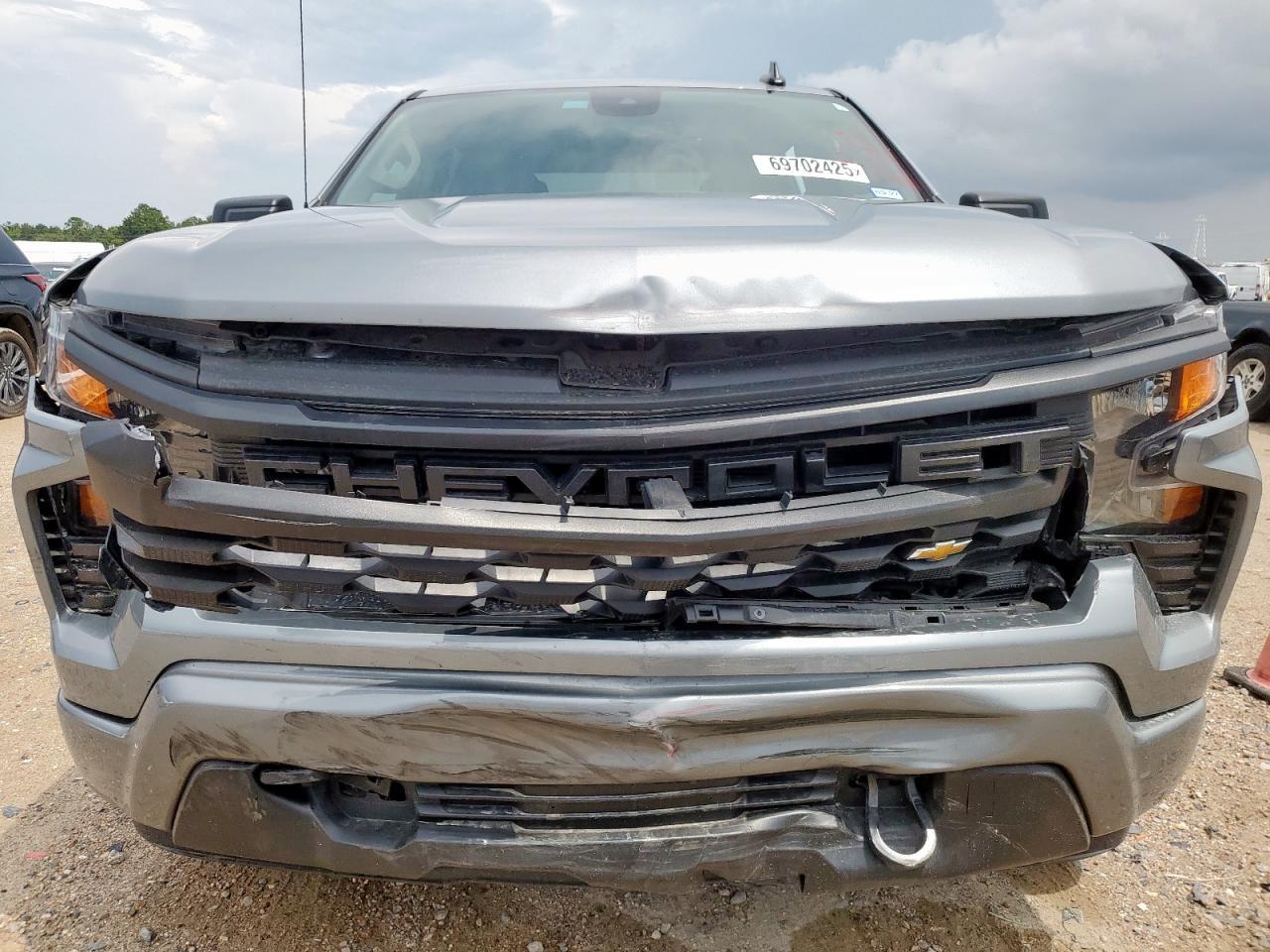 2025 CHEVROLET Silverado