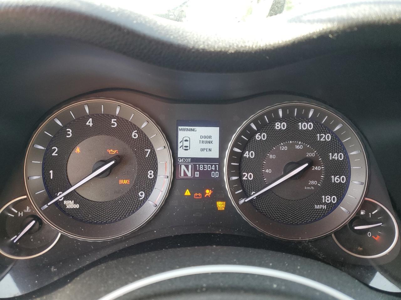 2011 INFINITI M37