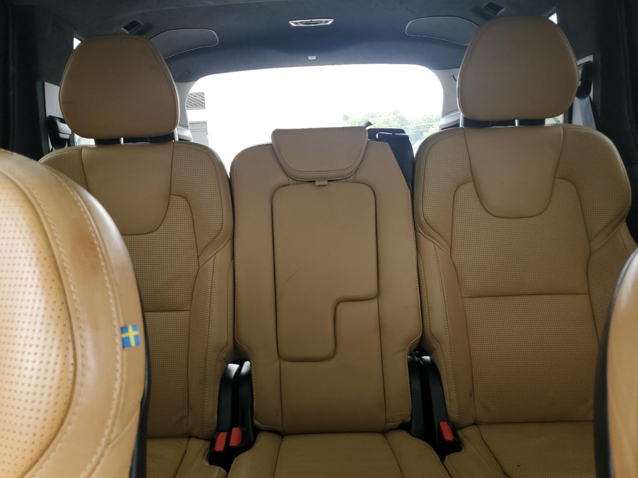 2018 VOLVO XC90