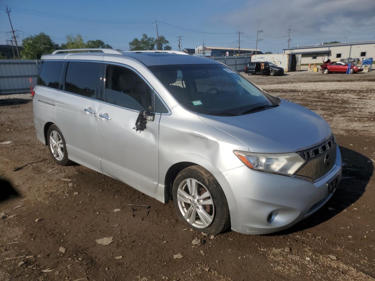 2011 NISSAN Quest