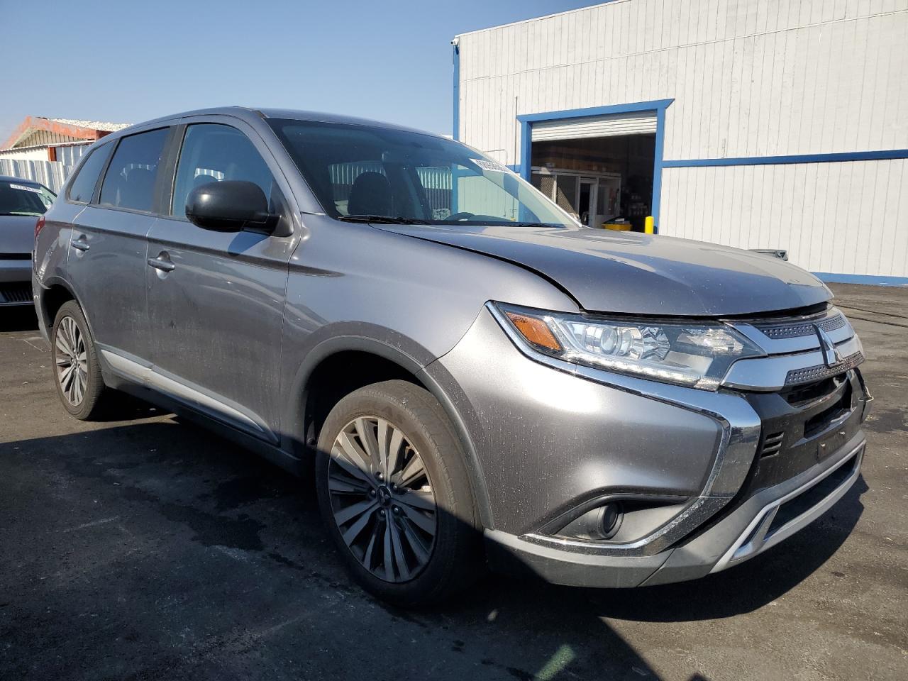 2019 MITSUBISHI outlander