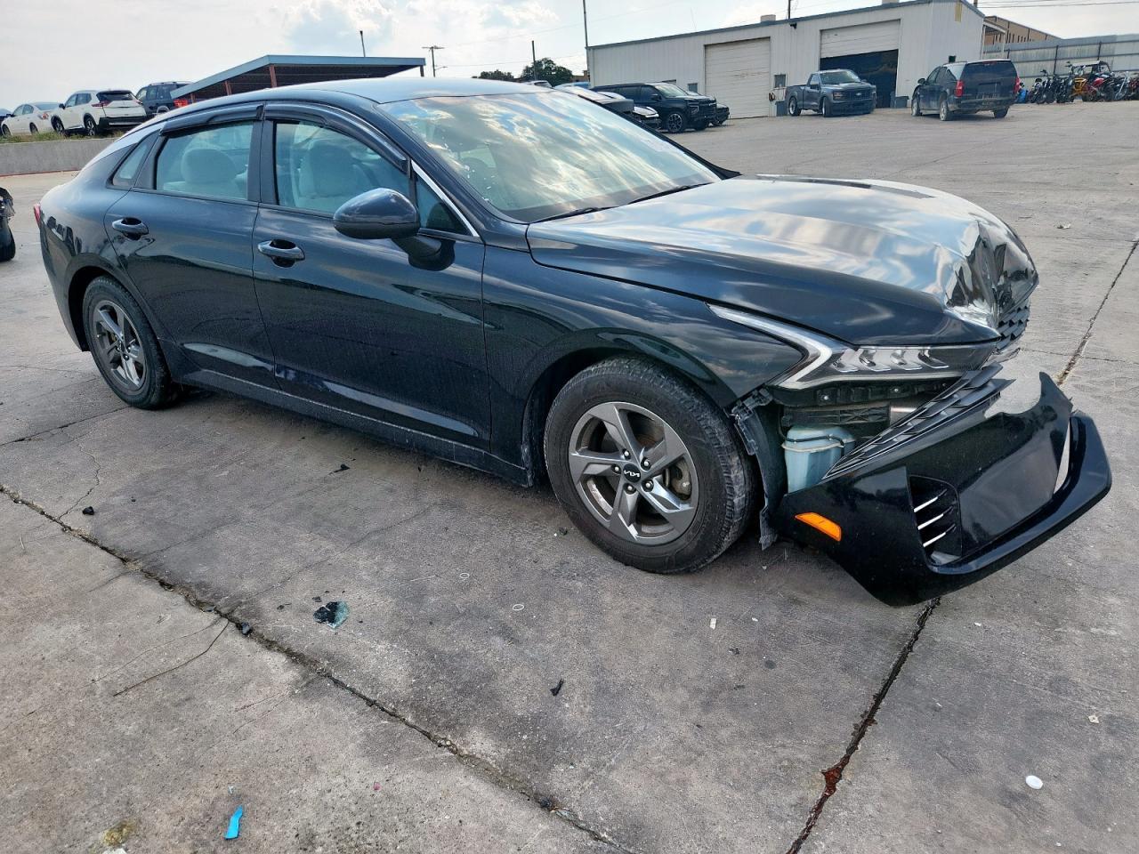 2022 KIA K5