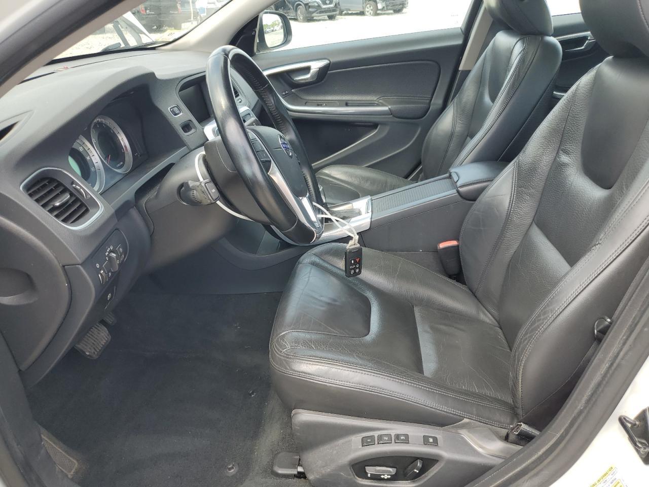 2013 VOLVO S60