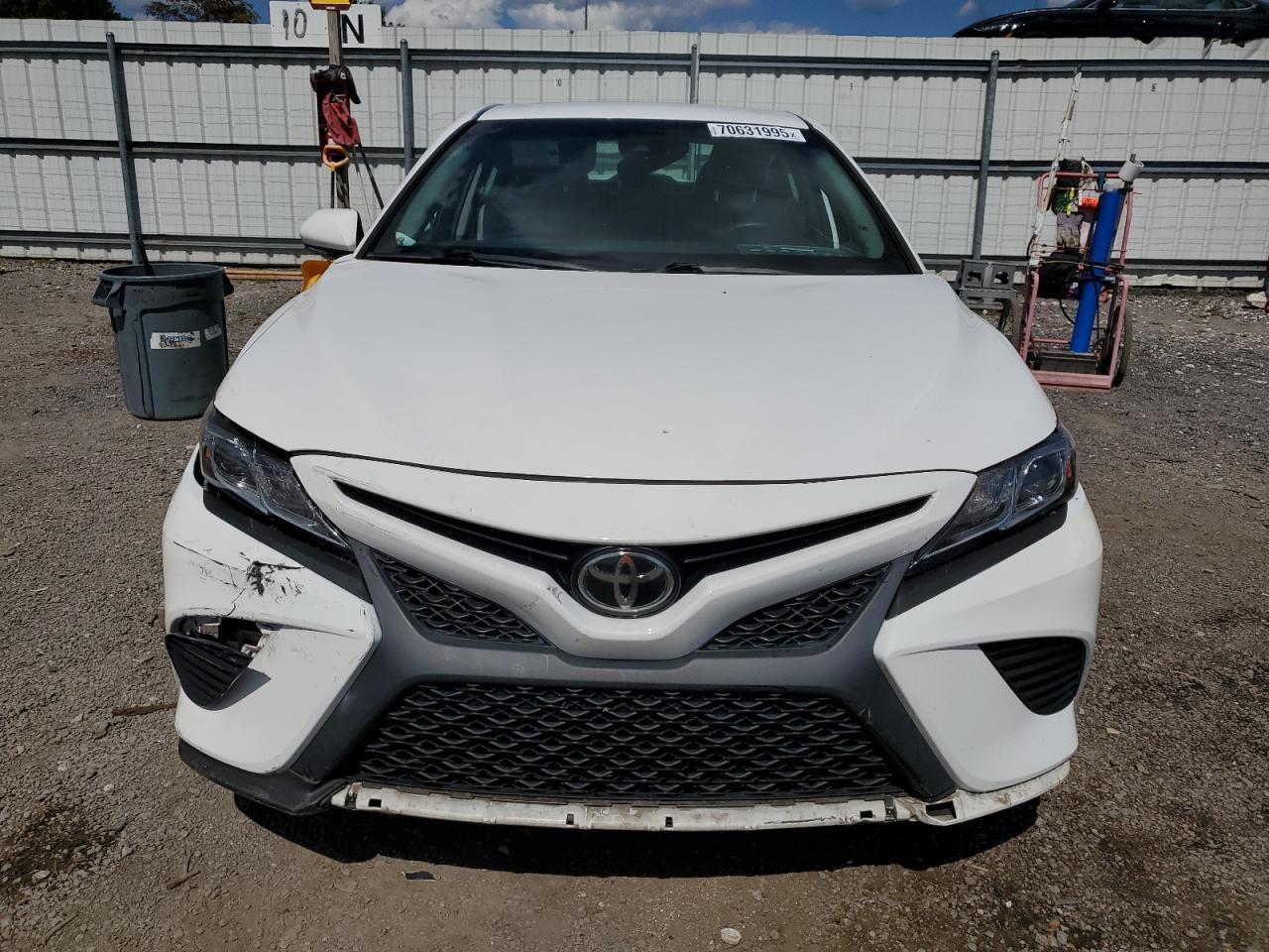 2018 TOYOTA CAMRY