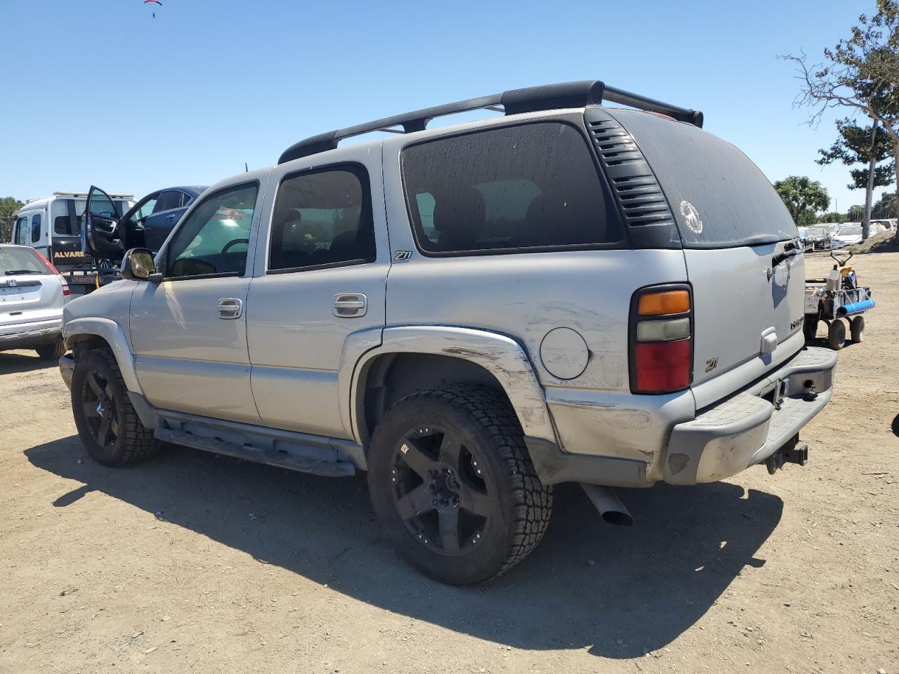 2004 CHEVROLET Tahoe