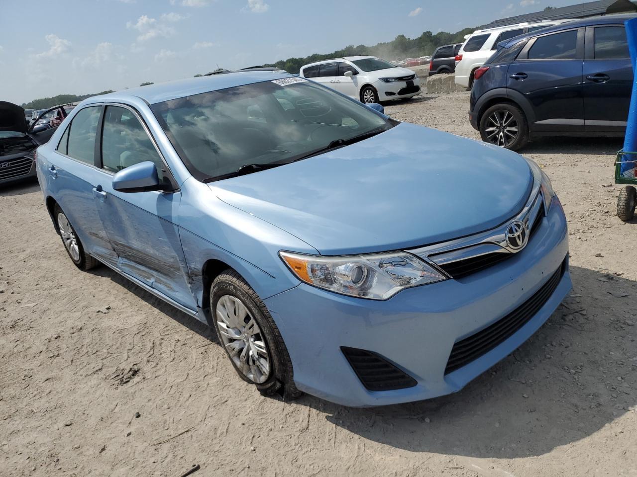 2014 TOYOTA CAMRY