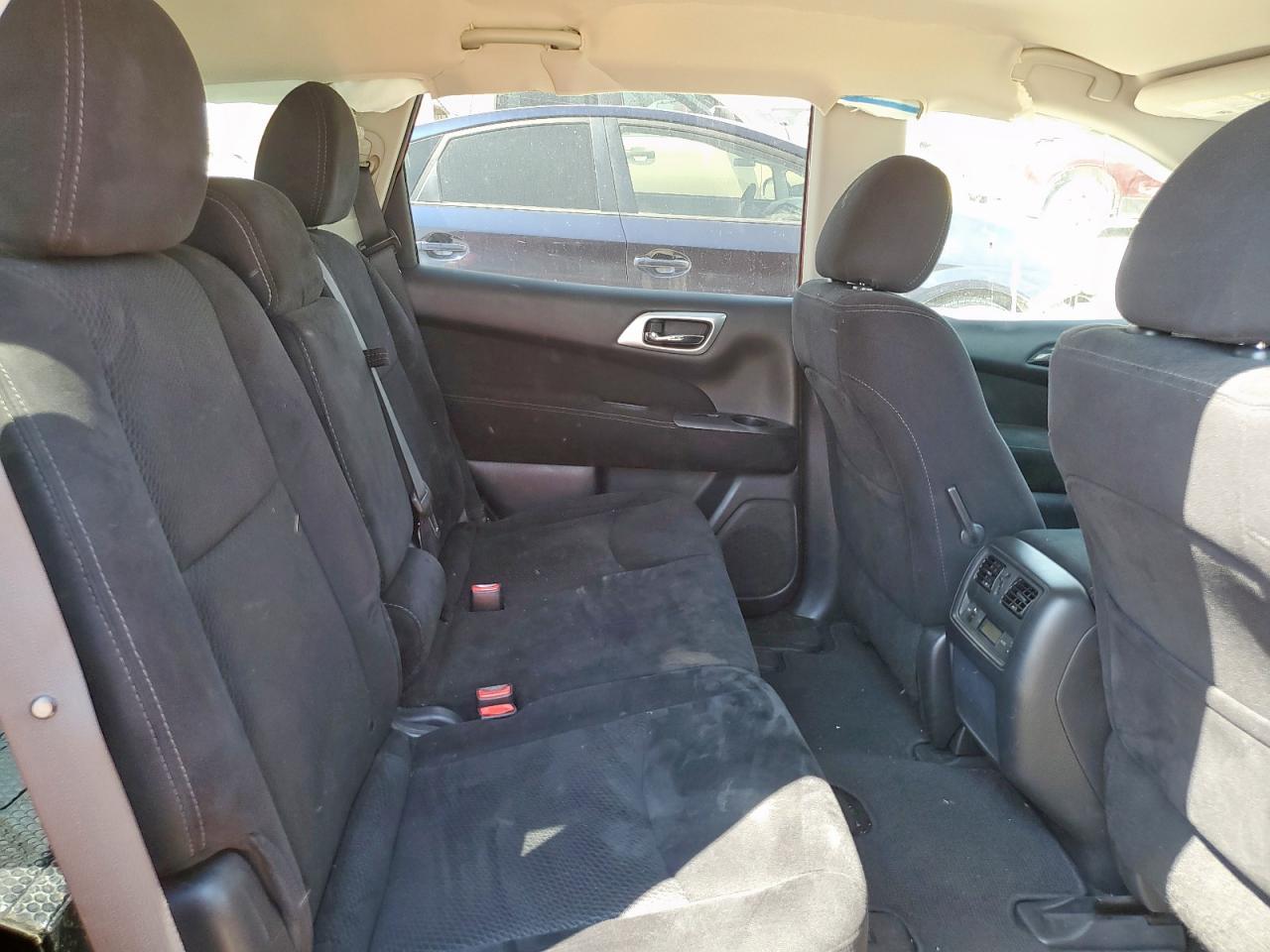 2016 NISSAN PATHFINDER