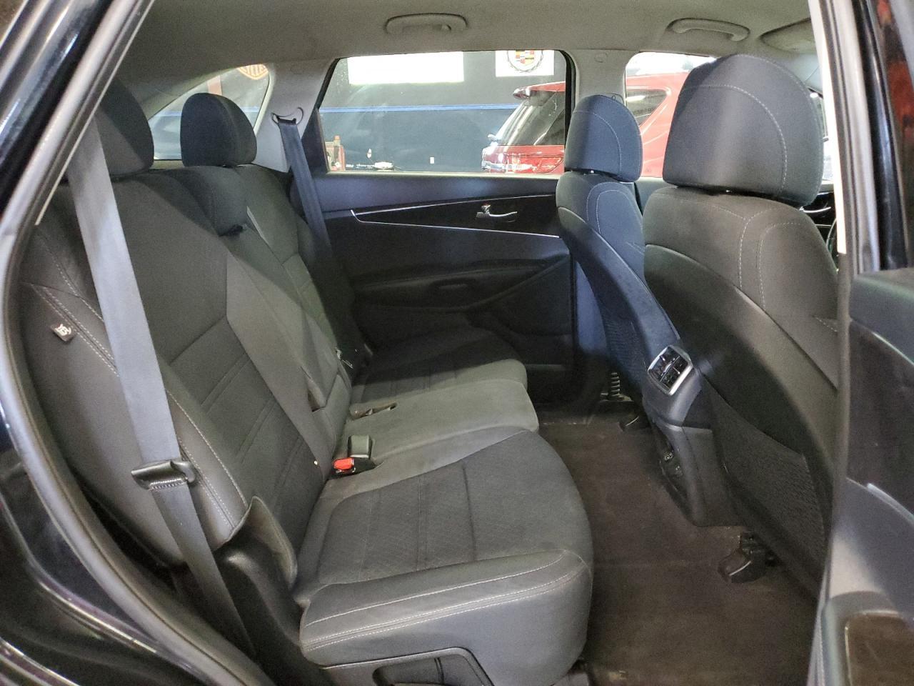 2017 KIA SORENTO