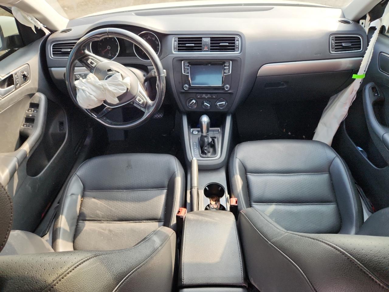 2018 VOLKSWAGEN JETTA