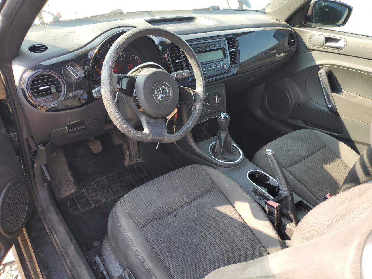 2012 VOLKSWAGEN Beetle