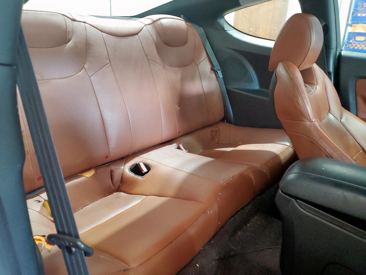 2010 HYUNDAI GENESIS