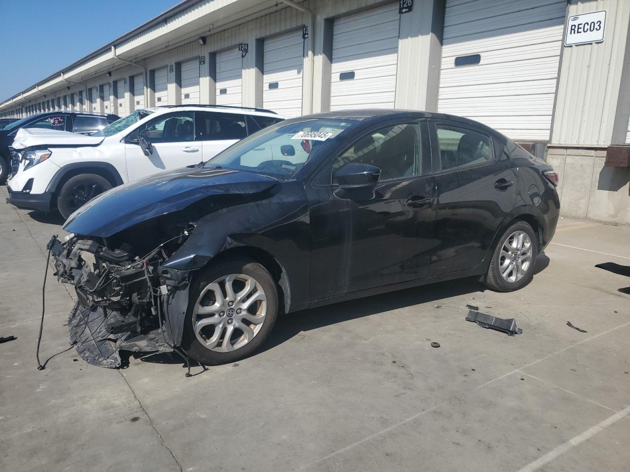 2016 TOYOTA SCION