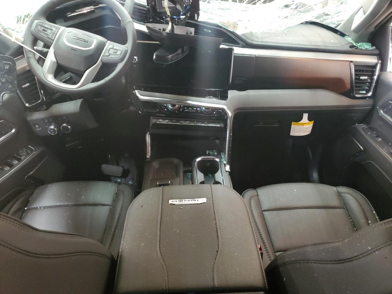 2025 GMC Sierra