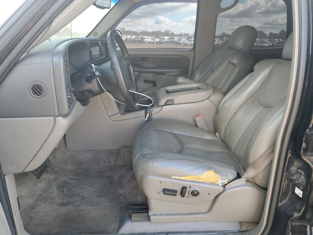2003 CHEVROLET Tahoe