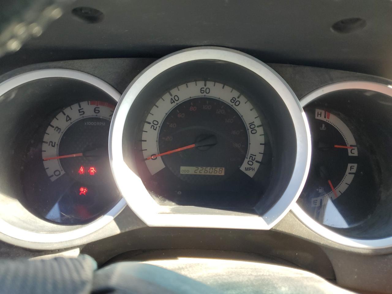 2014 TOYOTA TACOMA