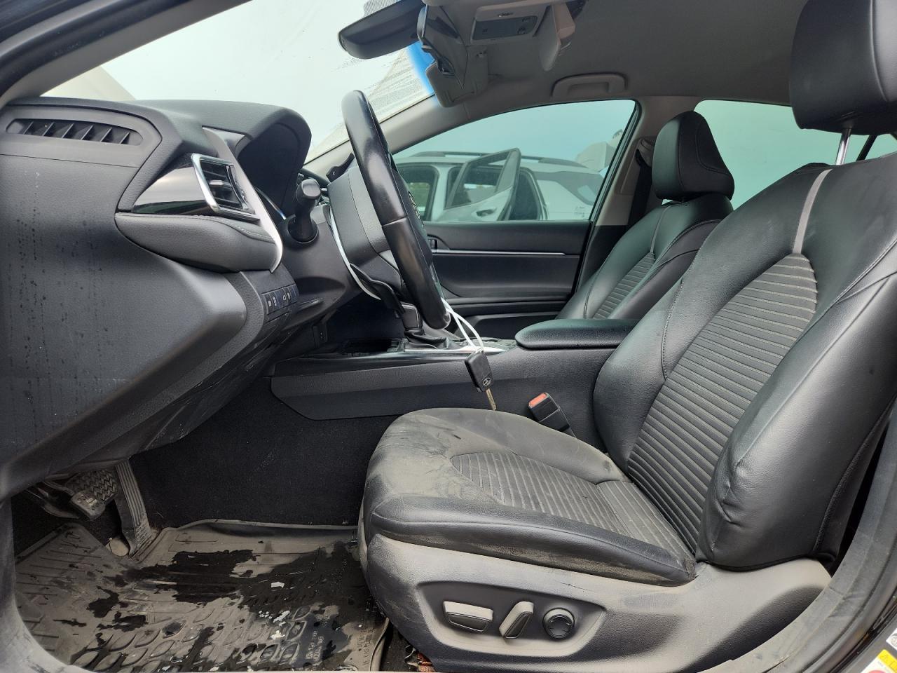 2018 TOYOTA CAMRY