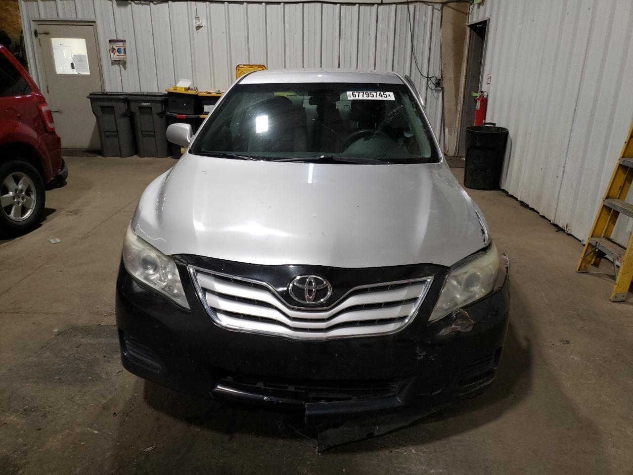 2010 TOYOTA CAMRY