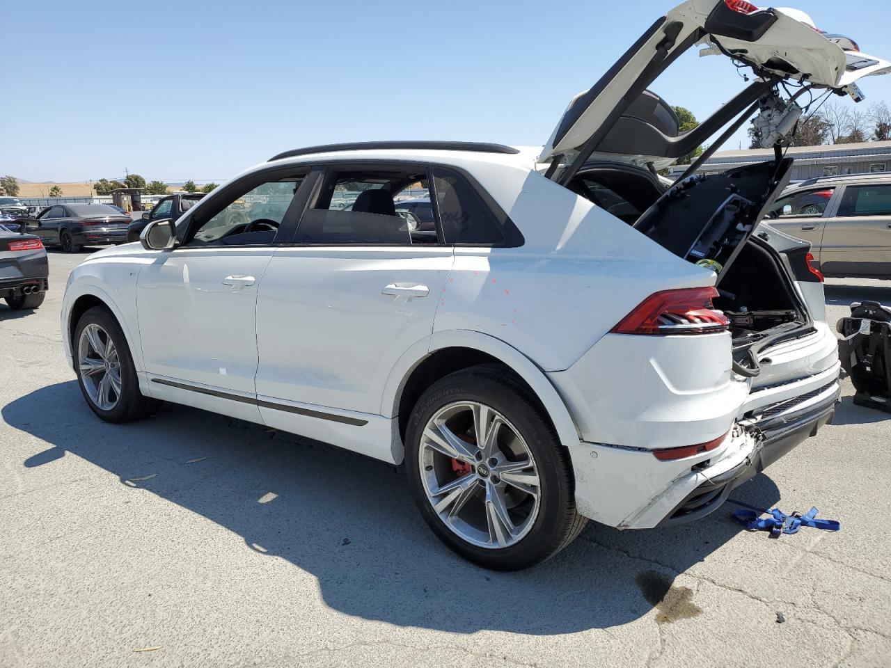 2021 AUDI Q8