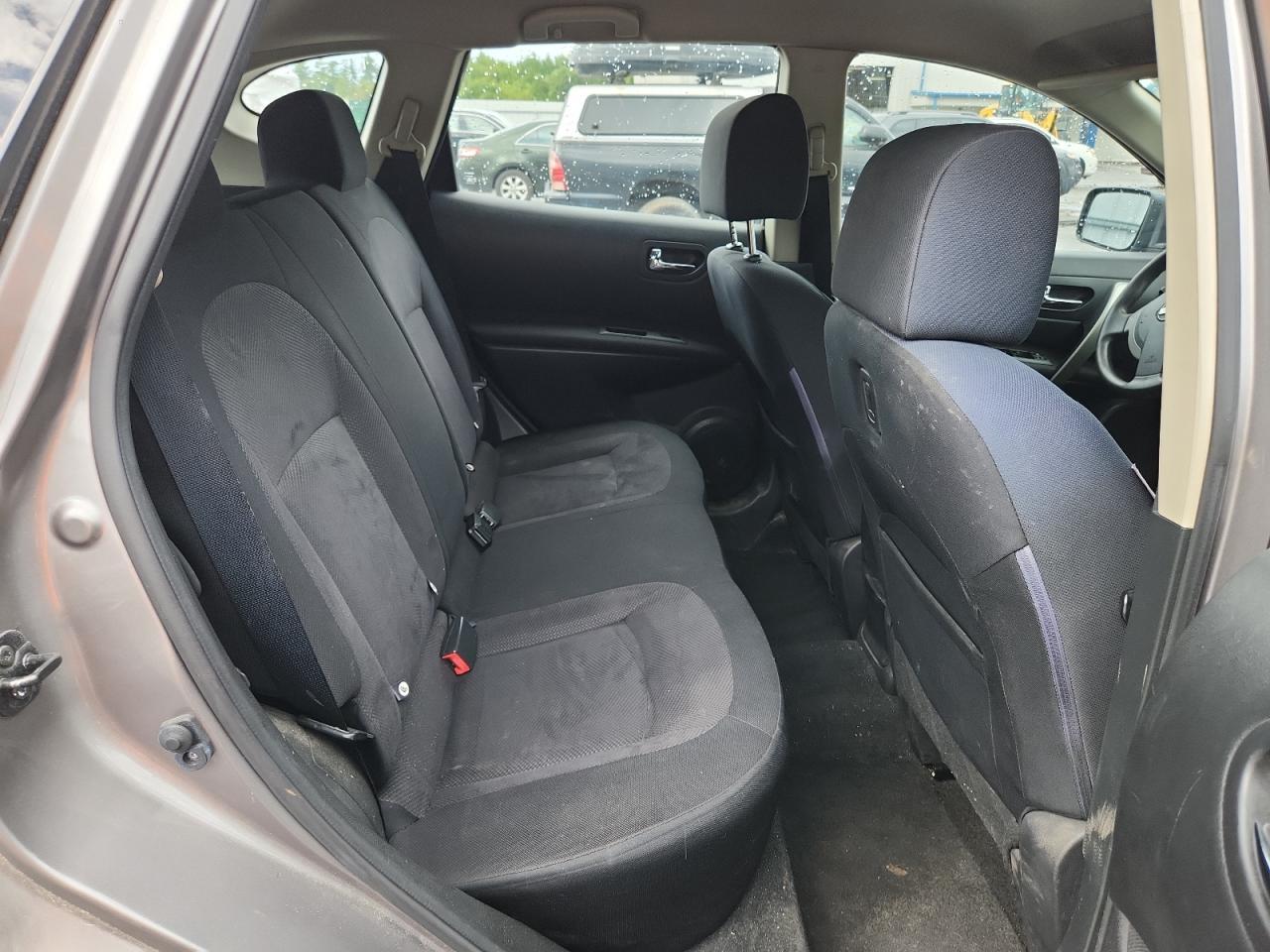 2014 NISSAN ROGUE