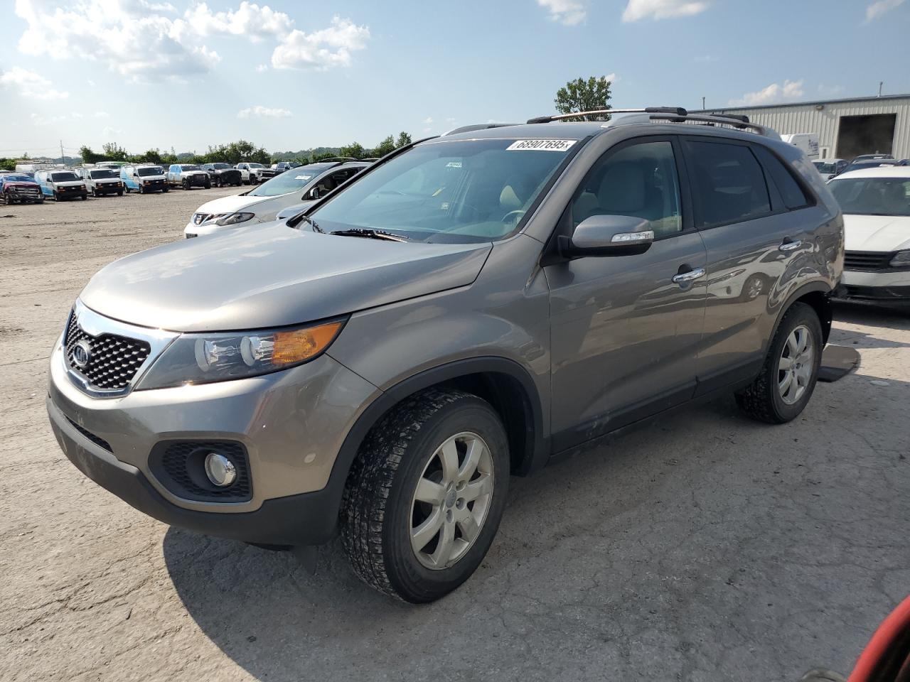 2013 KIA SORENTO