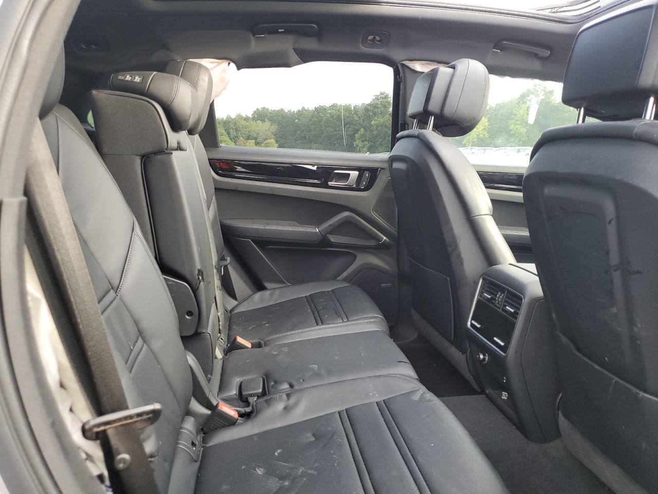 2023 PORSCHE CAYENNE
