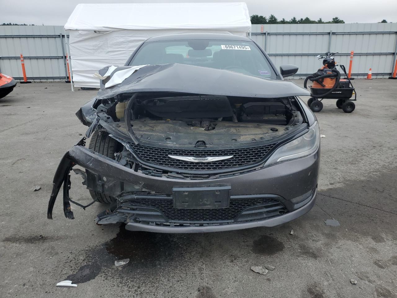 2015 CHRYSLER 200