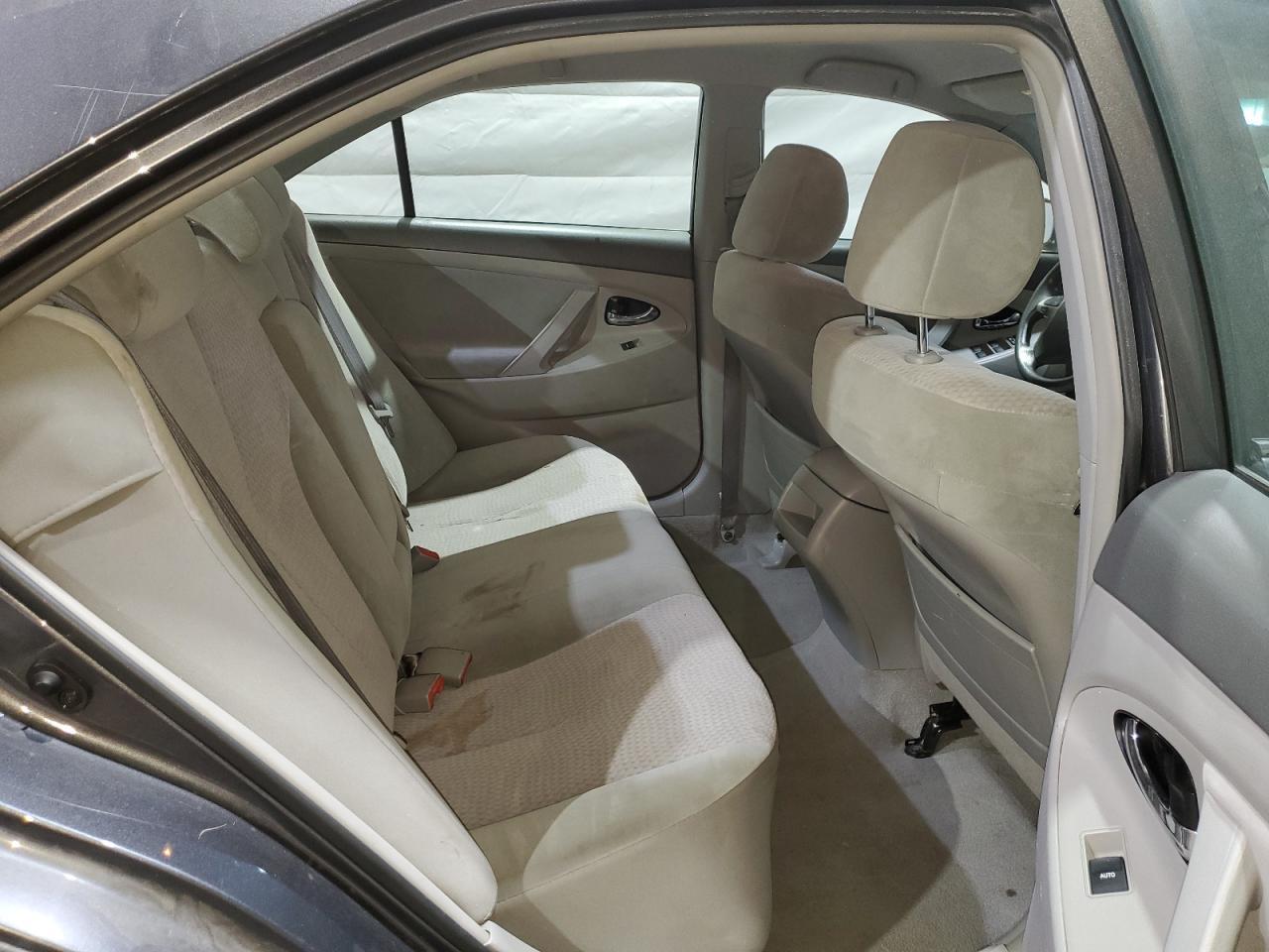 2010 TOYOTA CAMRY