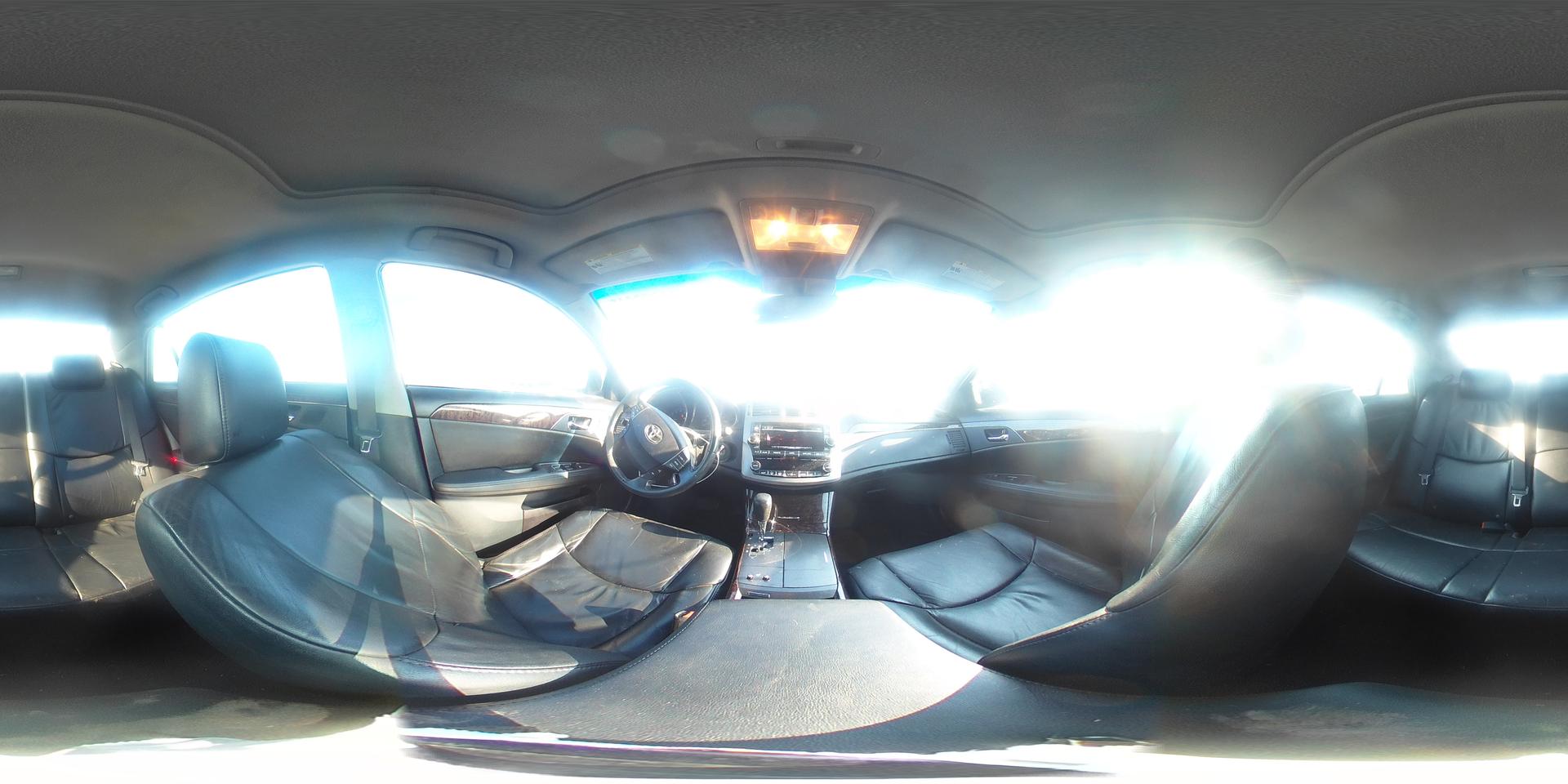 2011 TOYOTA Avalon