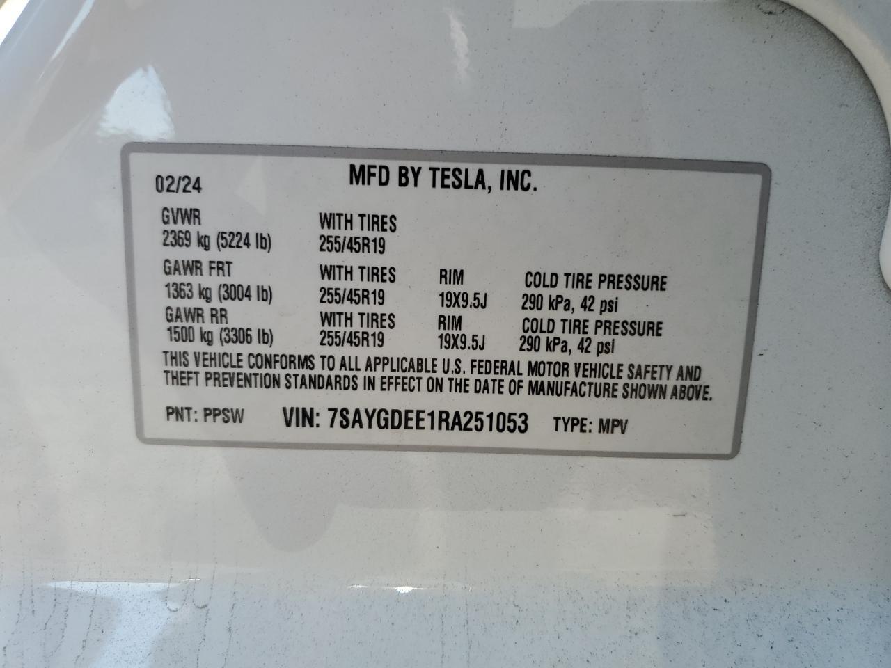 2024 TESLA MODEL Y