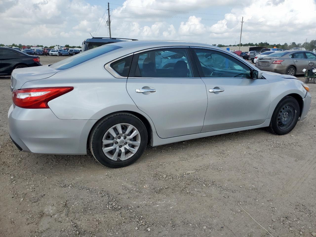 2017 NISSAN ALTIMA