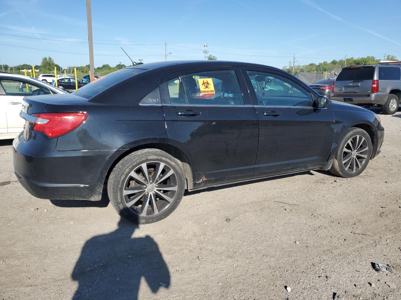 2011 CHRYSLER 200