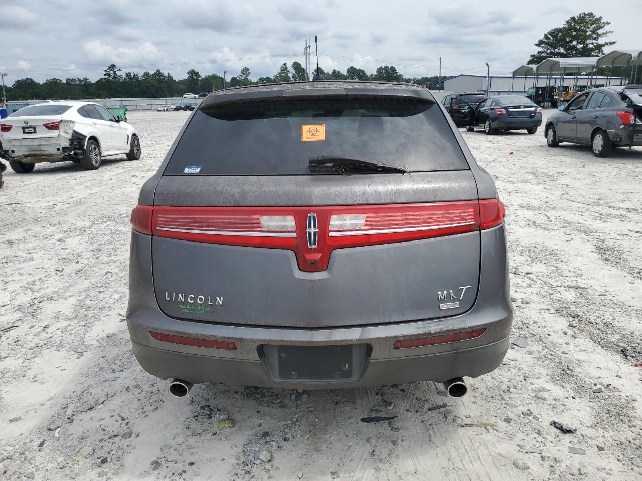 2010 LINCOLN MKT