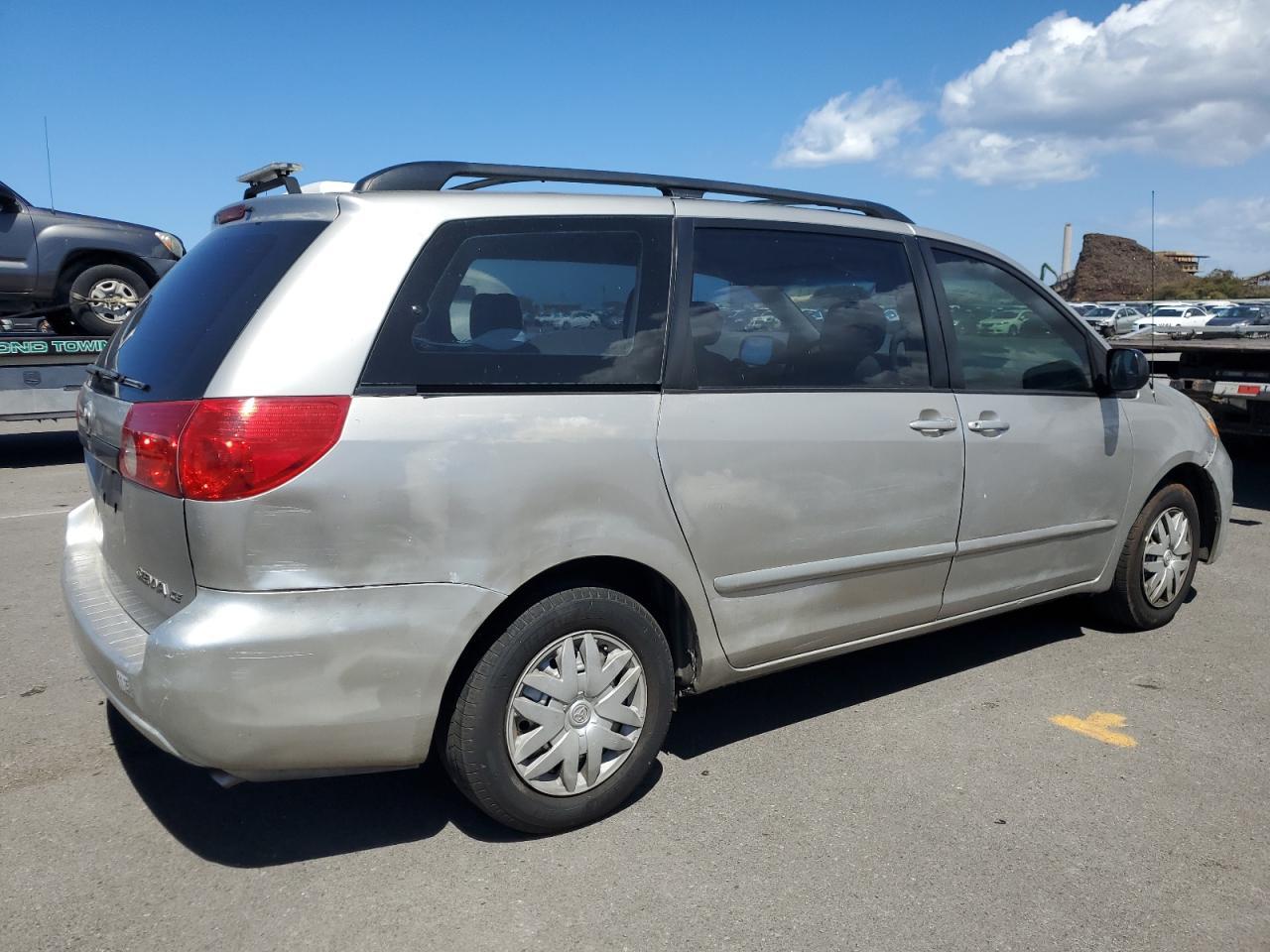 2007 TOYOTA SIENNA